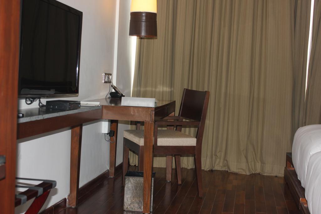 Holiday Inn & Suites Bengaluru Whitefield Exterior foto